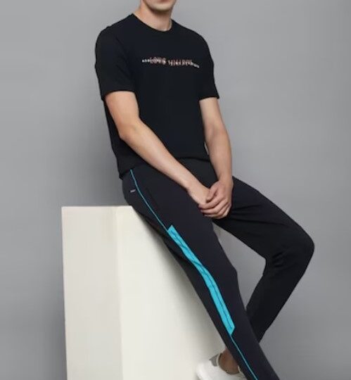 joggers-1.jpg