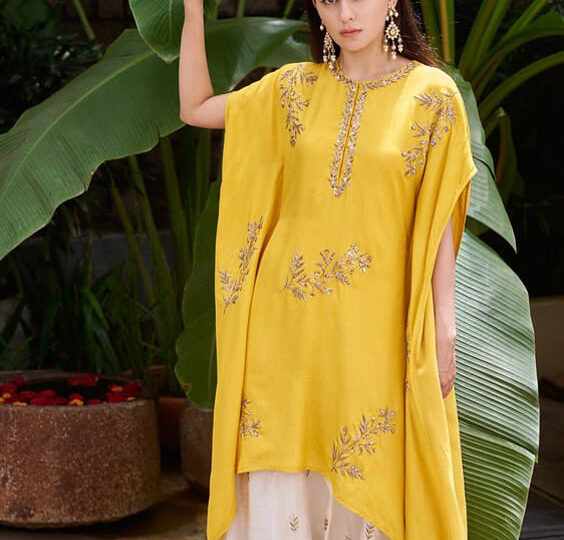 kaftan-suit-sets-salwar-kameez-designs-in-2021-bewakoof-blog-1-1639998642.jpg